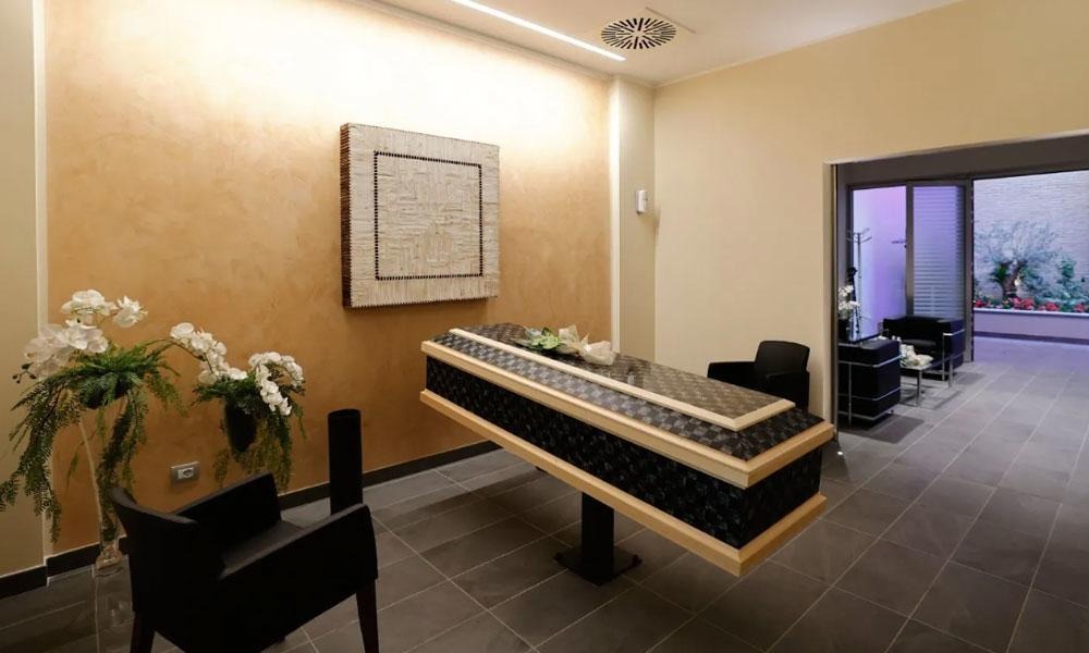 Tomblyn Funeral Home gallery image 1